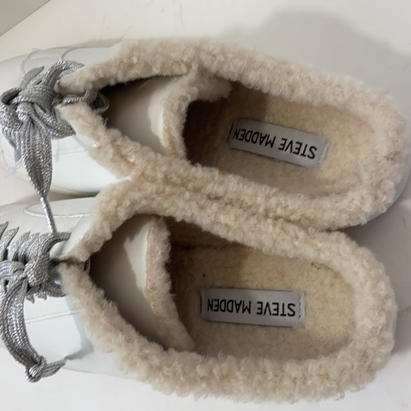 Steve Madden Alka fleece sneakers white Sherpa 9 - Picture 8 of 16